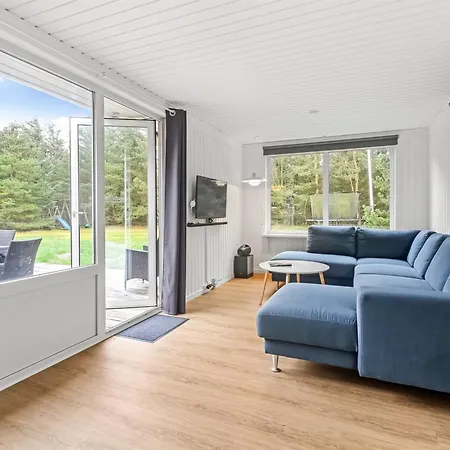 Selgen - 600m From The Sea By Interhome